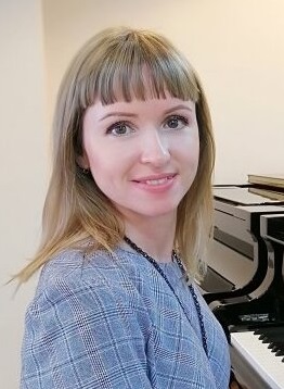 Новоселова Марина Олеговна.